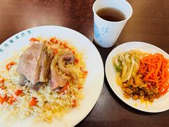单排羊肉手抓饭-巴依家新疆手抓饭(菱角湖万达店)