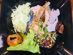烧肉猪肉拌面-蝶豆花蓝面条