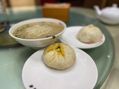 蟹黄汤包-留芳·文旅古月楼(老街店)