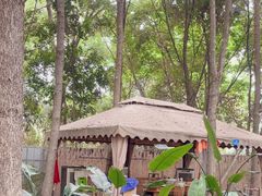 -二荆条·蜀鲜汇城市森林火锅