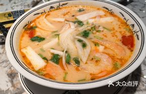 Tom Yum Noodle Soup