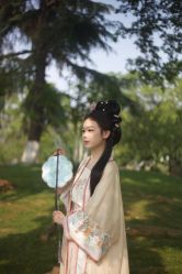 -彭彭的汉服体验馆(东湖林语店)