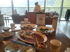 -芳草地度假酒店·野炉中餐厅