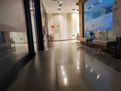 -柏乐口腔医院·舒适化无痛种植牙中心(东盟商务区院)
