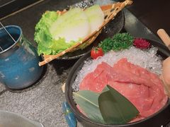 -湊湊火锅·茶憩(打浦桥日月光店)