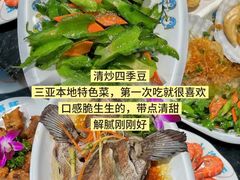 -小海豚•老字号海鲜餐厅(天涯店)
