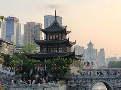 -包整·丝娃娃(甲秀楼景观店)