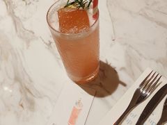 -théATRE 茶聚场(王府中環店)