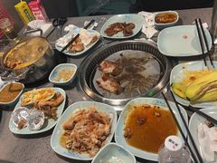 -金滏山烤肉·海鲜·火锅自助餐厅(襄阳万达店)