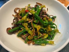 鸡枞菌拌小黄花-荣小馆(临海世纪花城店)