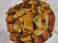 -香山湖渔家大院