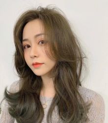 -妃格美发沙龙·烫发·染发