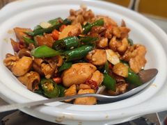 -辛香味烧鱼馆·非遗技艺·排骨红烧肉(光谷医药园店)