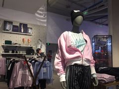 -阿迪达斯(武林银泰三叶草店)