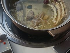 -喃喃椰·糟粕醋·椰子鸡火锅(七堡花园店)