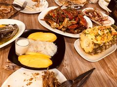 菠萝饭-拉威海鲜市场