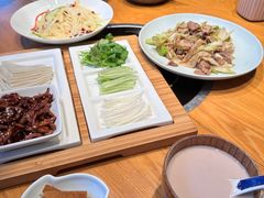 -娜仁图雅蒙古美食村(33小镇店)