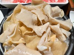 -鲜入唯煮·港式海鲜牛肉火锅(金宝街店)