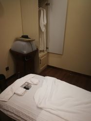 -芳朵美容养生SPA