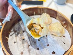 蟹粉小笼包-馋三尺蟹粉小笼(人民广场店)