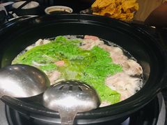 -东椰·海南椰子鸡火锅(朝阳门店)