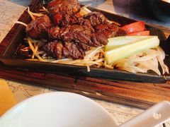 穹六人间铁锄牛排-穹六人间 people 6(岳阳路店)