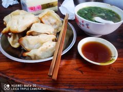 -黄阿姨锅贴大王(万航渡路店)