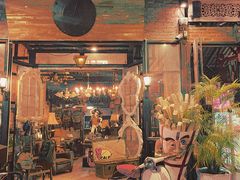 -席娜卡琳火车铁道夜市