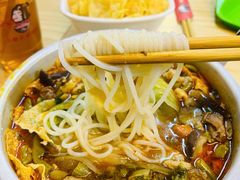 -丽丽三鲜螺蛳粉(田林路店)