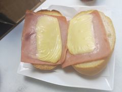 -荣晖咖啡美食(司打口店)