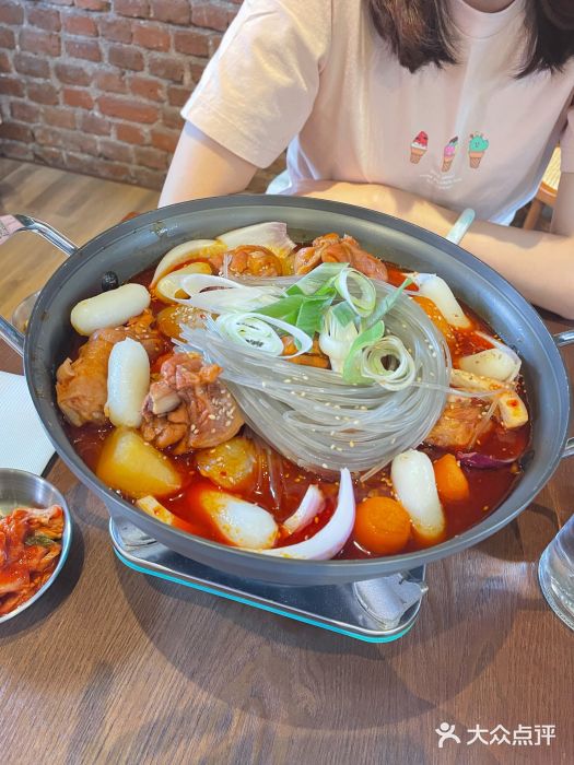 健康家饭(银鱼巷店)韩式辣炖鸡火锅图片