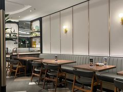 -港丽餐厅(正大店)