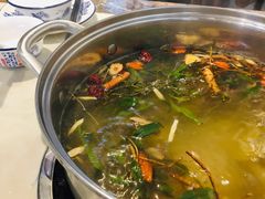 清远脆皮鸡煲-汤膳·脆皮爽鸡煲(景诚园综合楼店)