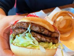 二重奏汉堡-FATBURGER 特富客汉堡(外交公寓店)