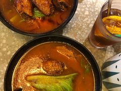 -鲜入围煮花胶鸡海鲜火锅