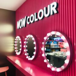 -WOW COLOUR