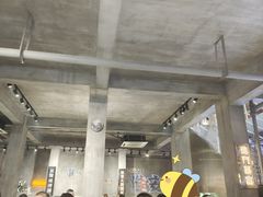 大堂-淮城老友海鲜大咖龙虾烤吧(淮安店)