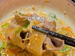 -山城鼎重庆老火锅(西安钟楼店)