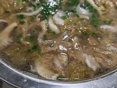 -卢六川汤肉(南方花园店)