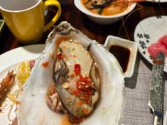 -广州万富希尔顿酒店·感趣自助餐厅·金秋蟹宴生蚝海鲜刺身