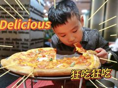 -WOLFGANG PUCK KITCHEN & BAR(迪士尼小镇店)