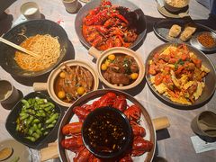 -巴厘龙虾·榜首油焖大虾(音乐学院·沿江酒馆店)