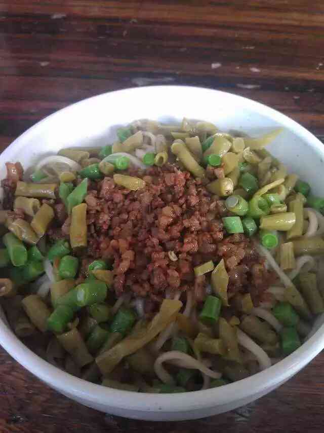 打分 点的烂肉豇豆号子面 意外很好吃阿