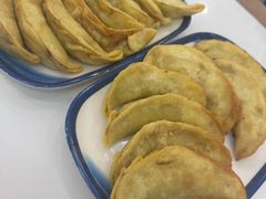 -老新隆牛肉锅贴(新街口店)