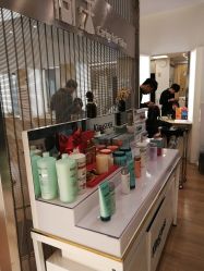 -简法造型·品牌形象店