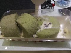 -红宝石·鲜奶小方·海派西点房(南丹店)