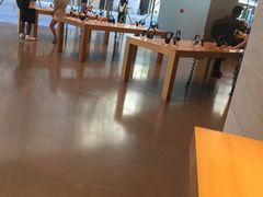 -Apple零售店(华贸购物中心店)