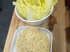 -鲁员外地锅鸡地锅鱼(古墩路店)