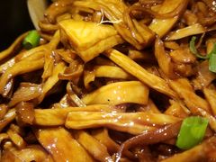 -老牌坊鲁菜名店(美莲广场店)