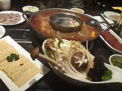 -小天鹅火锅·一线江景洪鼎旗舰店(洪崖洞店)
